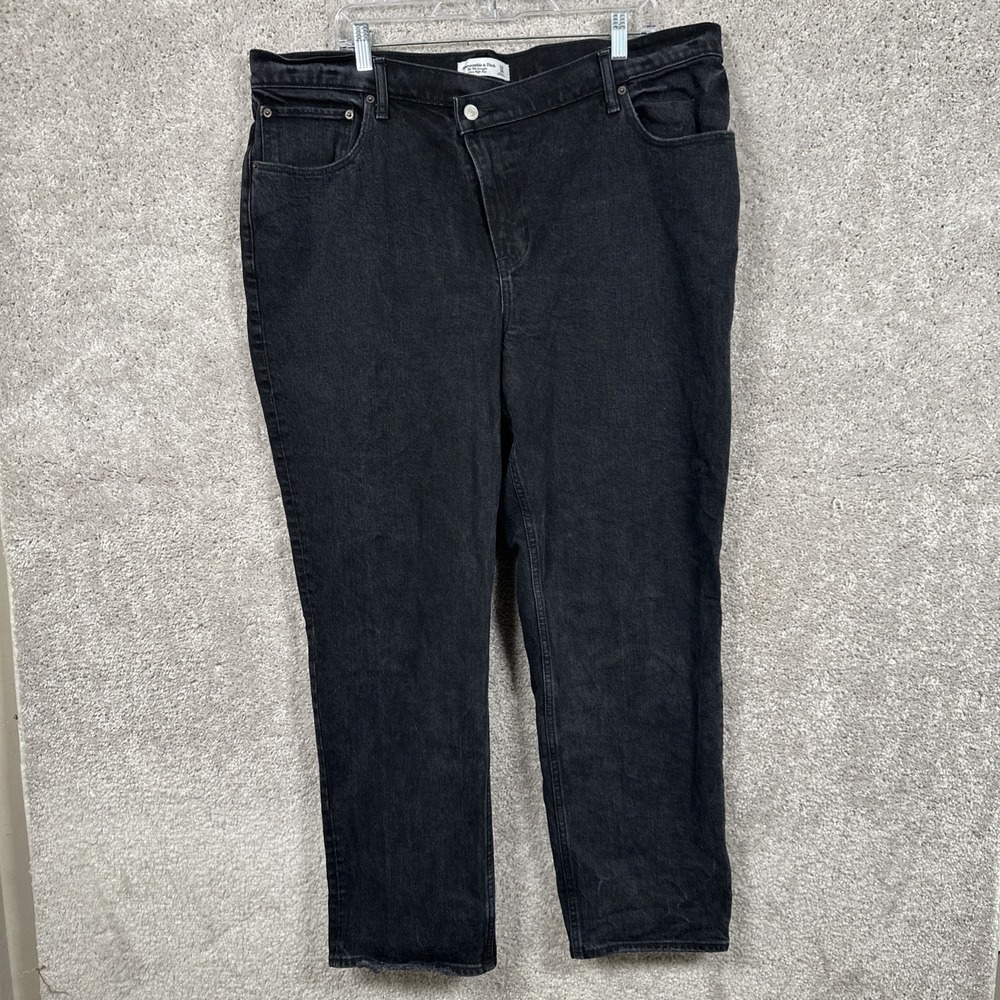 Abercrombie & Fitch The 90's Straight Ultra High Rise Women's Jeans Size 34/18R